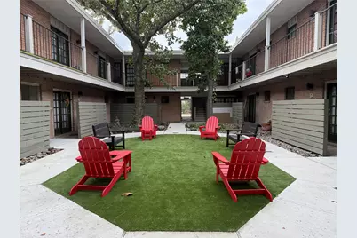 1801 Cortlandt Street #16, Houston, TX 77008 - Photo 3