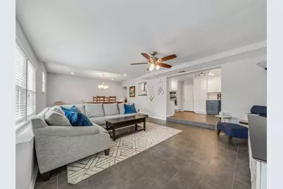 5006 Saxon Drive, Houston, TX 77092 - Photo 13