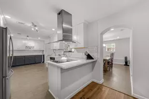 5006 Saxon Dr, Houston, TX 77092 - Photo 7