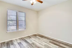 10839 Sugar Hill Dr, Houston, TX 77042 - Photo 13