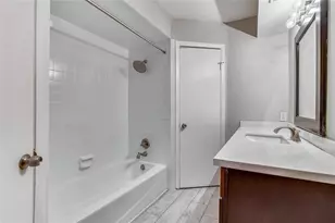 10839 Sugar Hill Dr, Houston, TX 77042 - Photo 9