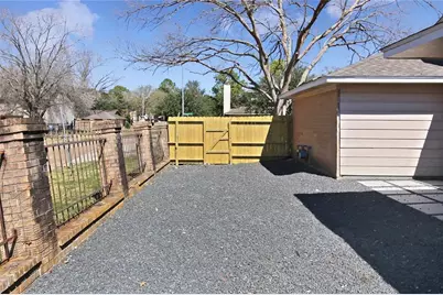 10839 Sugar Hill Drive #A, Houston, TX 77042 - Photo 15