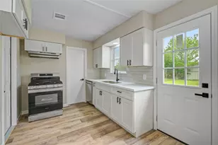10611 Leitrim Way, Houston, TX 77047 - Photo 21