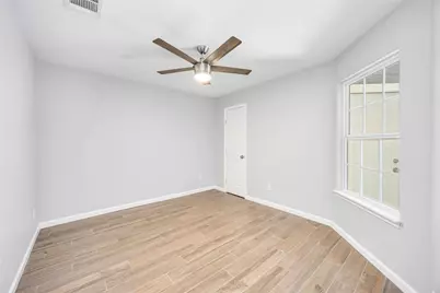3201 Nebraska Street, Baytown, TX 77520 - Photo 11