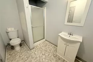 724 S Morgan St, Angleton, TX 77515 - Photo 9