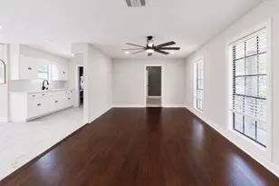 5618 Southbrook St, Houston, TX 77033 - Photo 17