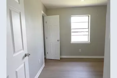 8033 Ritz Street, Houston, TX 77028 - Photo 9