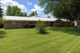 416 W Division St, Jewett, TX 75846 - Photo 35