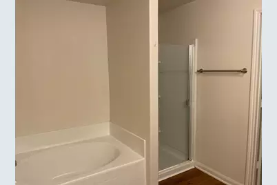 1215 Wallflower Avenue, Baytown, TX 77521 - Photo 9