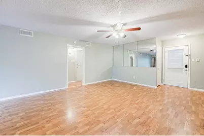 8229 Kingsbrook Road #229, Houston, TX 77024 - Photo 9