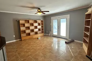 10410 Huntington Dale Dr, Houston, TX 77099 - Photo 29