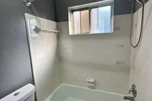10410 Huntington Dale Dr, Houston, TX 77099 - Photo 19