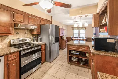 2007 Diane Street, Pinehurst, TX 77362 - Photo 11