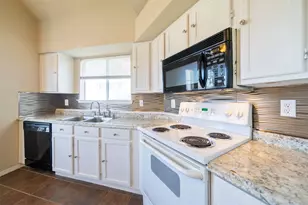 10630 Westbrae Pkwy, Houston, TX 77031 - Photo 11