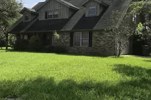2800 Country Club Dr, Orange, TX 77630 - Photo 1
