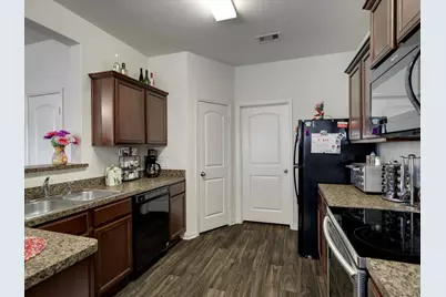 952 Lake View Circle W, Brookshire, TX 77423 - Photo 9