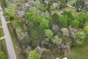 17051 Concord Dr, Conroe, TX 77385 - Photo 9