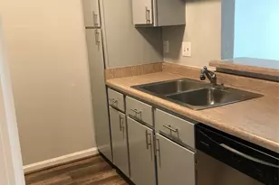 4631 Wild Indigo St, Houston, TX 77027 - Photo 5