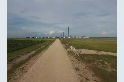 104 Pr 687, Matagorda, TX 77457 - Photo 3