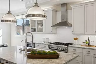 615 W Bell St, Houston, TX 77019 - Photo 5