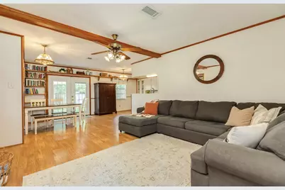 107 Hickory, Lake Jackson, TX 77566 - Photo 5
