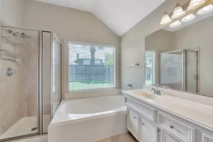 871 Falling Springs Ln, League City, TX 77573 - Photo 19