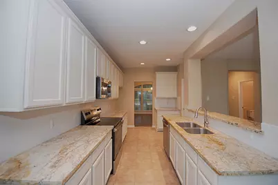 10411 Village Lake Drive, Missouri City, TX 77459 - Photo 13