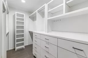 12326 Old Oaks Dr, Houston, TX 77024 - Photo 21