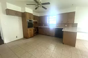 706 University Ave, Wharton, TX 77488 - Photo 9