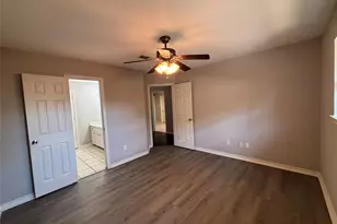 415 Shawnee Dr, Conroe, TX 77316 - Photo 11