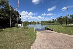 415 Shawnee Dr, Conroe, TX 77316 - Photo 21