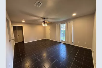 415 Shawnee Drive, Conroe, TX 77316 - Photo 9
