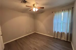415 Shawnee Dr, Conroe, TX 77316 - Photo 15