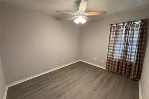 415 Shawnee Dr, Conroe, TX 77316 - Photo 17