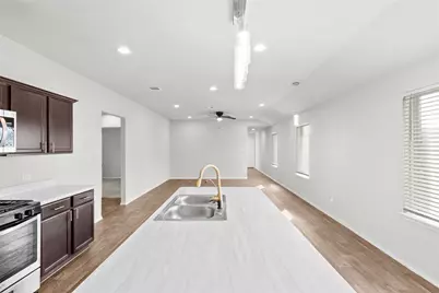 16905 Rich Pines Drive, Conroe, TX 77302 - Photo 9