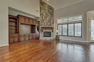 12336 Oak Bend Cir, Conroe, TX 77304 - Photo 9