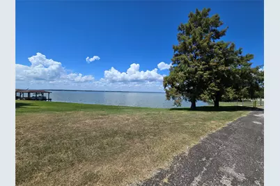 206 Tallow Street, Onalaska, TX 77360 - Photo 1