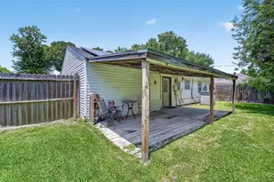 602 Parkway St, Baytown, TX 77520 - Photo 29