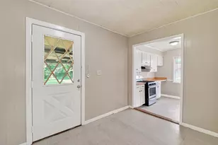 602 Parkway St, Baytown, TX 77520 - Photo 17