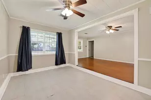602 Parkway St, Baytown, TX 77520 - Photo 9