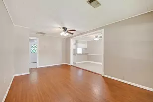 602 Parkway St, Baytown, TX 77520 - Photo 7