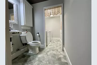 250 W Washington Street #4, Madison, GA 30650 - Photo 7
