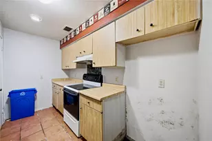 11534 Bellerive Dr, Houston, TX 77072 - Photo 11