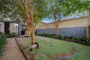 11534 Bellerive Dr, Houston, TX 77072 - Photo 5
