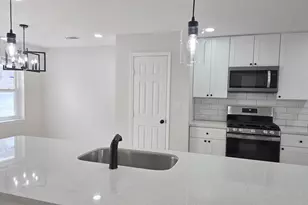 8822 Rowan Ln, Houston, TX 77036 - Photo 5