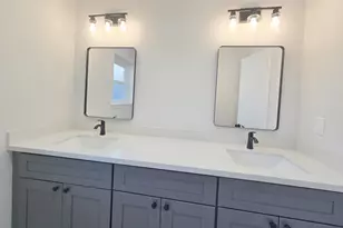 8822 Rowan Ln, Houston, TX 77036 - Photo 9