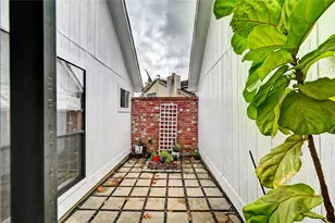 2603 Lazy Spring Ct, Missouri City, TX 77489 - Photo 9