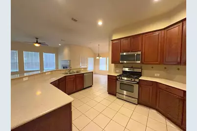 20007 Brackenton Crest Court, Spring, TX 77379 - Photo 5