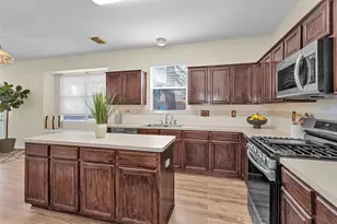 13911 Elmpark Ct, Houston, TX 77014 - Photo 11