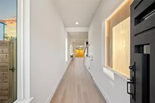 3807 Noah Street W, Houston, TX 77021 - Photo 3